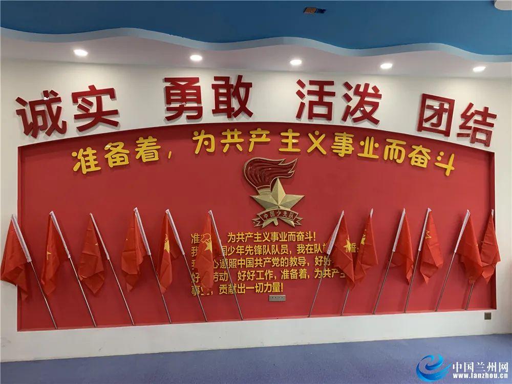尘埃3